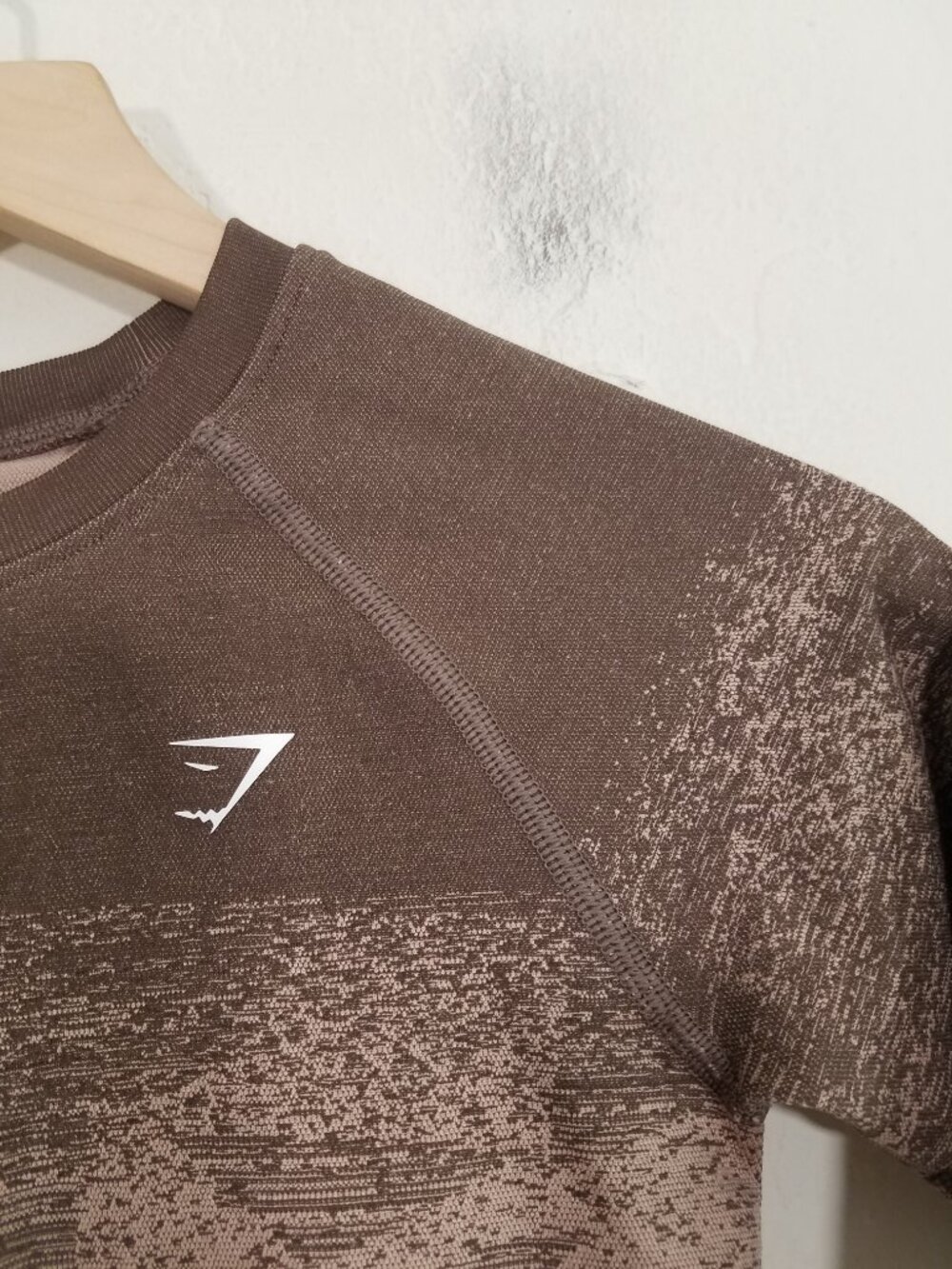 Gymshark Crop Top Long Sleeve Size S - Picture 2 of 4